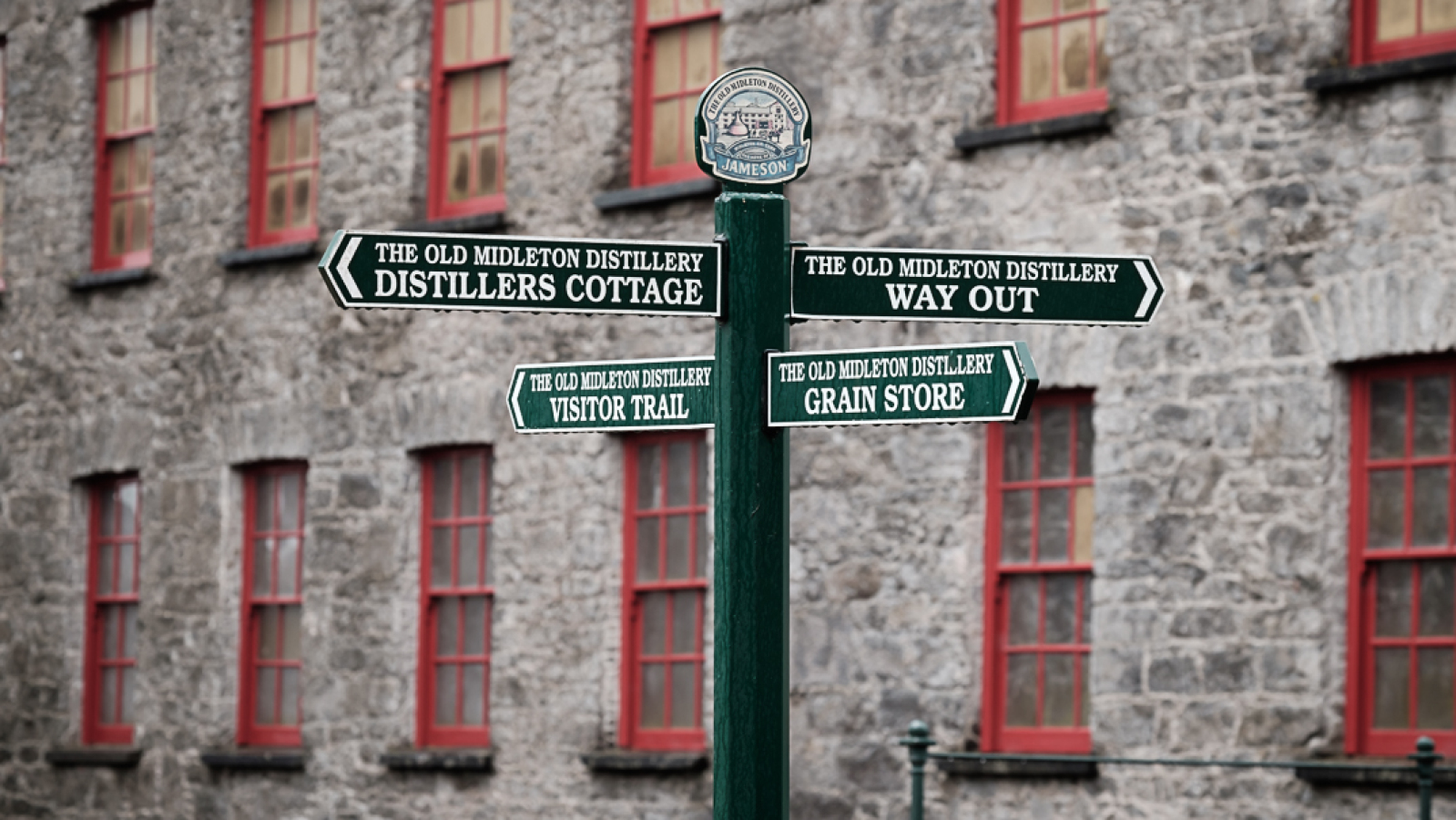 Irish Whiskey Tasting & Dinner - Im Irish Fiddler Pub
